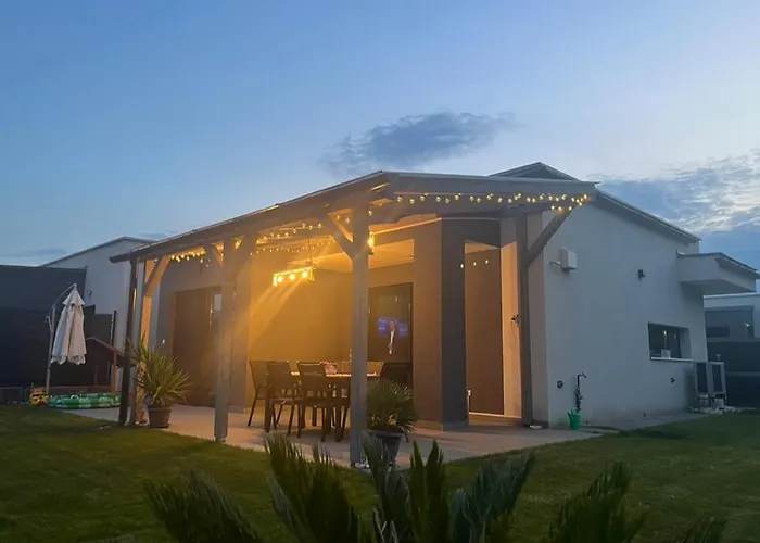 Sissy Ring House * Mogyorod