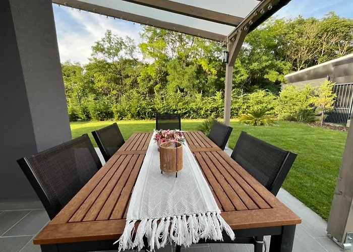 Sissy Ring House Apartment Mogyorod